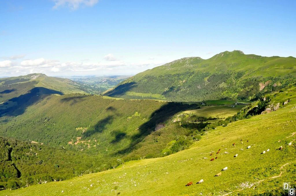 Parc naturel régional des volcans d'Auvergne, France