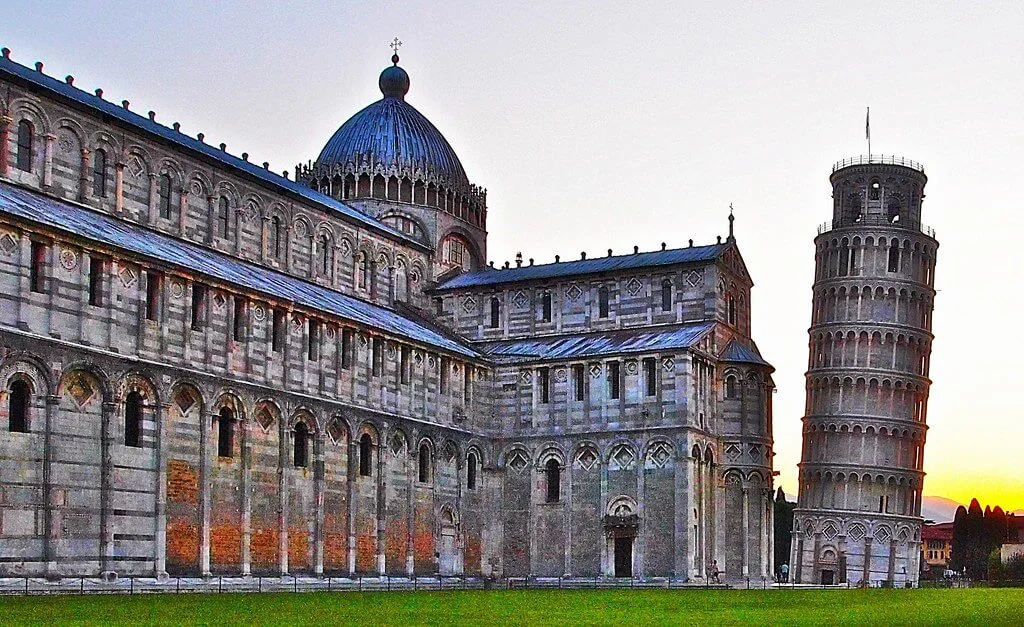 Place des Miracles, Italie