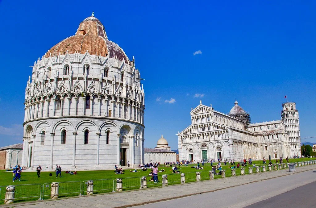 Place des Miracles, Italie