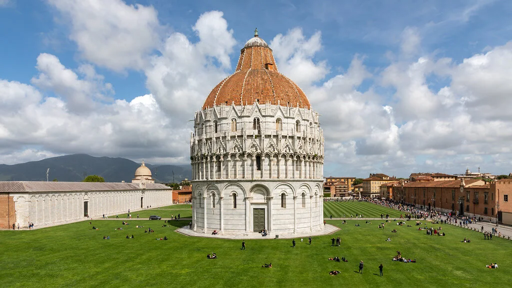 Place des Miracles, Italie