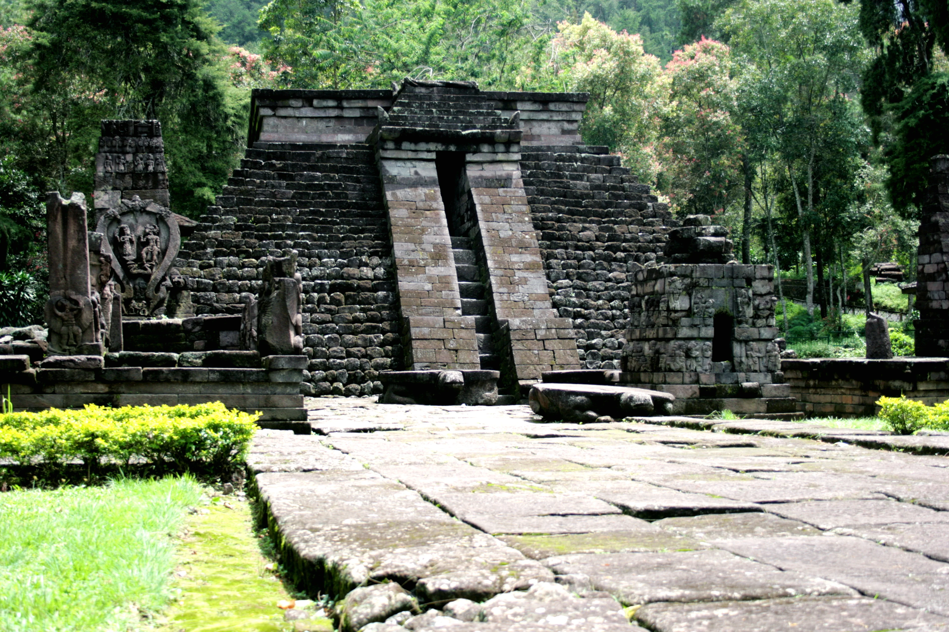 Temple de Sukuh, Indonésie