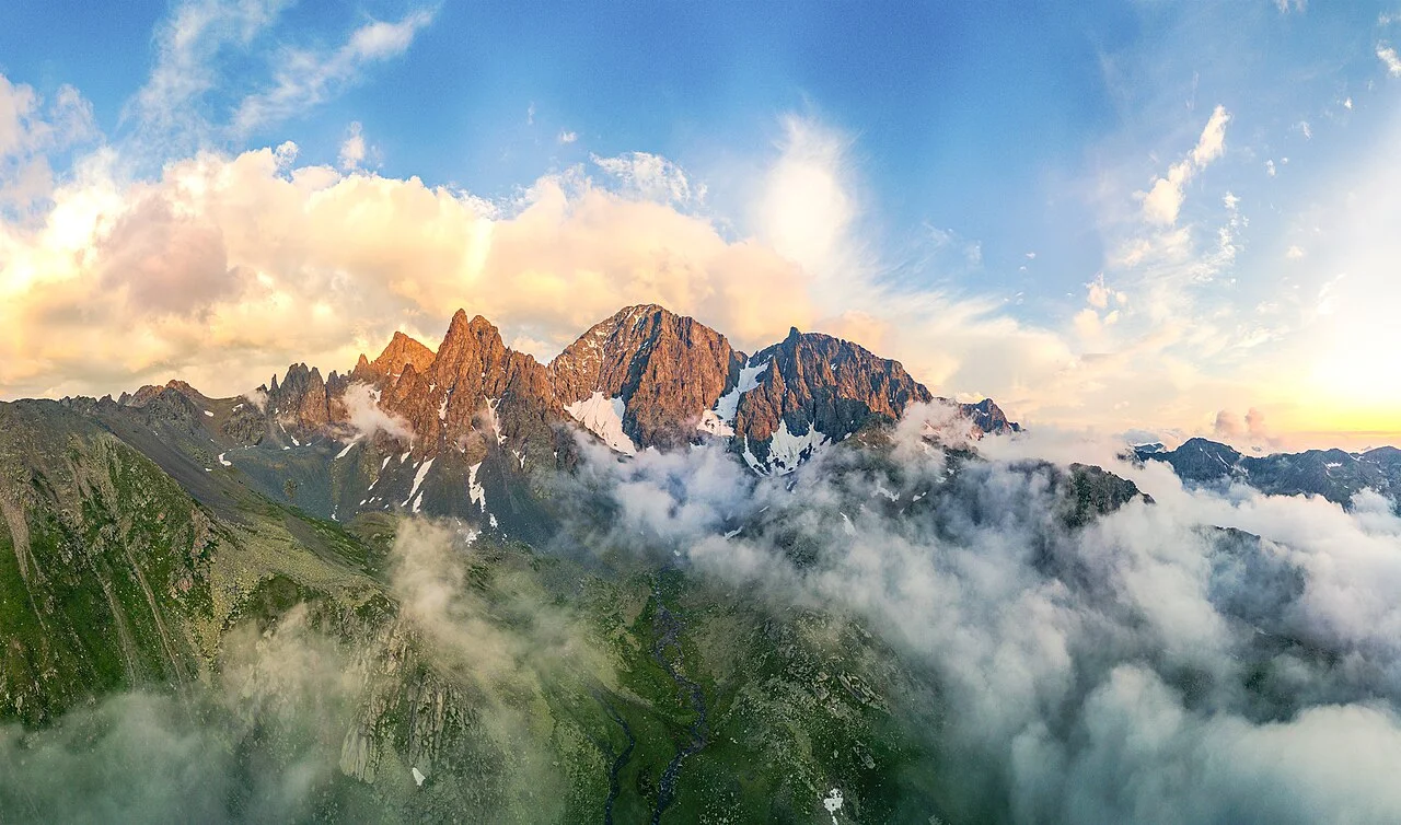 Yukari Kavrun, Turquie