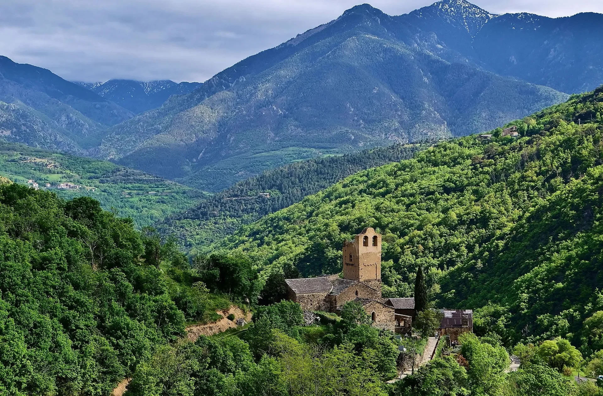 Évol, France