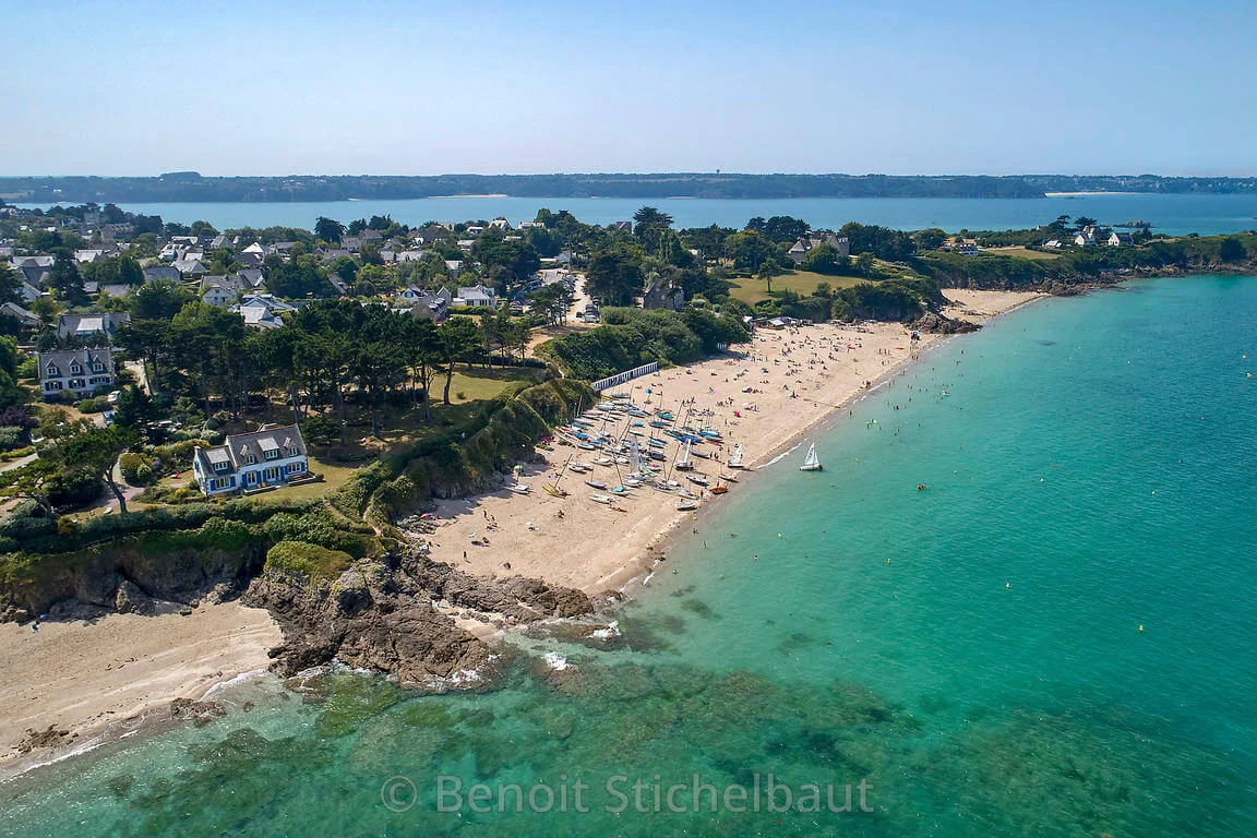 Plage du Rougeret, France