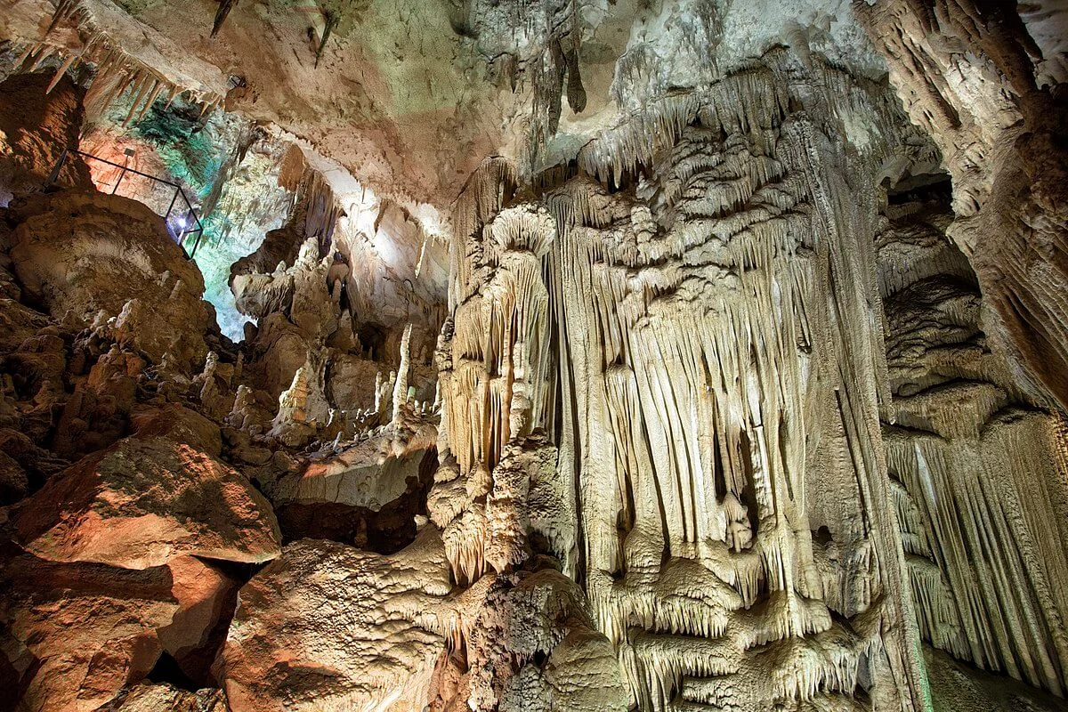 Grotte de Prométhée, Géorgie
