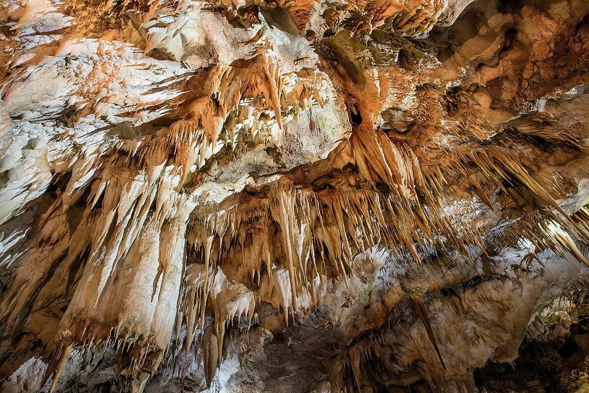 Grotte de Prométhée, Géorgie