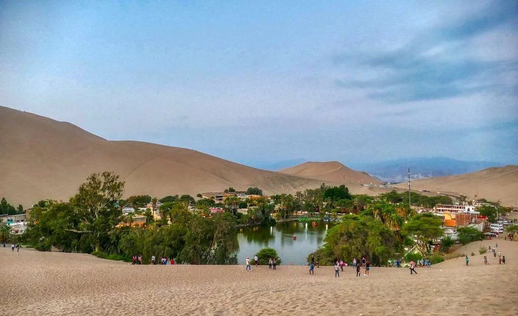 Laguna Huacachina, Pérou