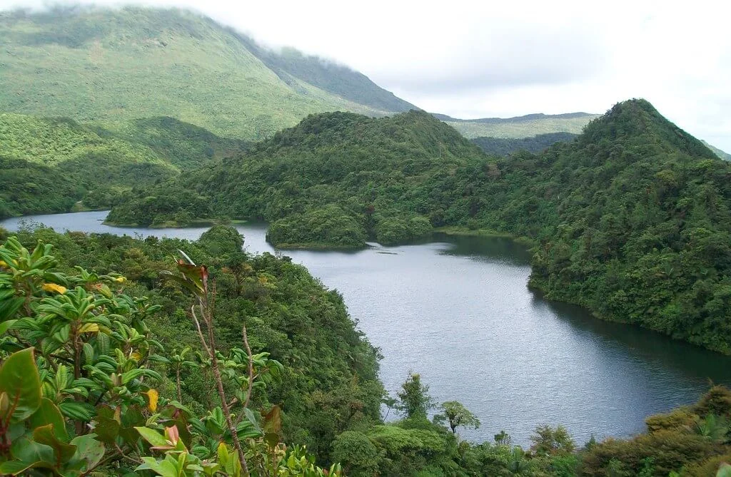 Freshwater Lake, Dominique