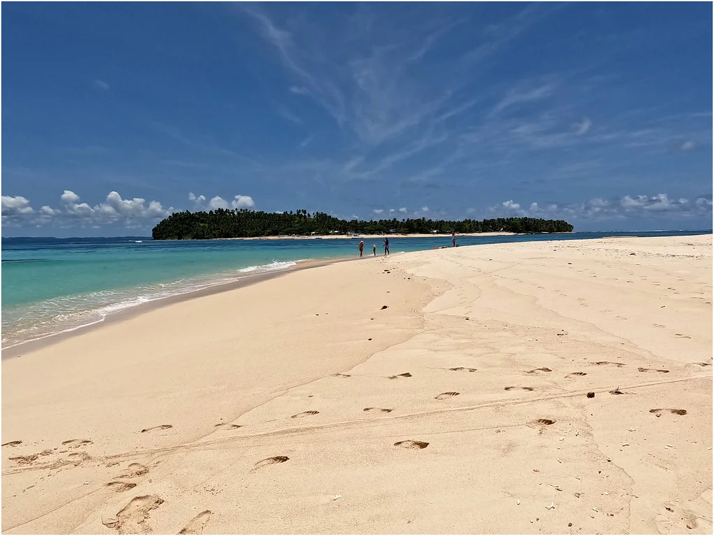 Mam-on Island, Philippines