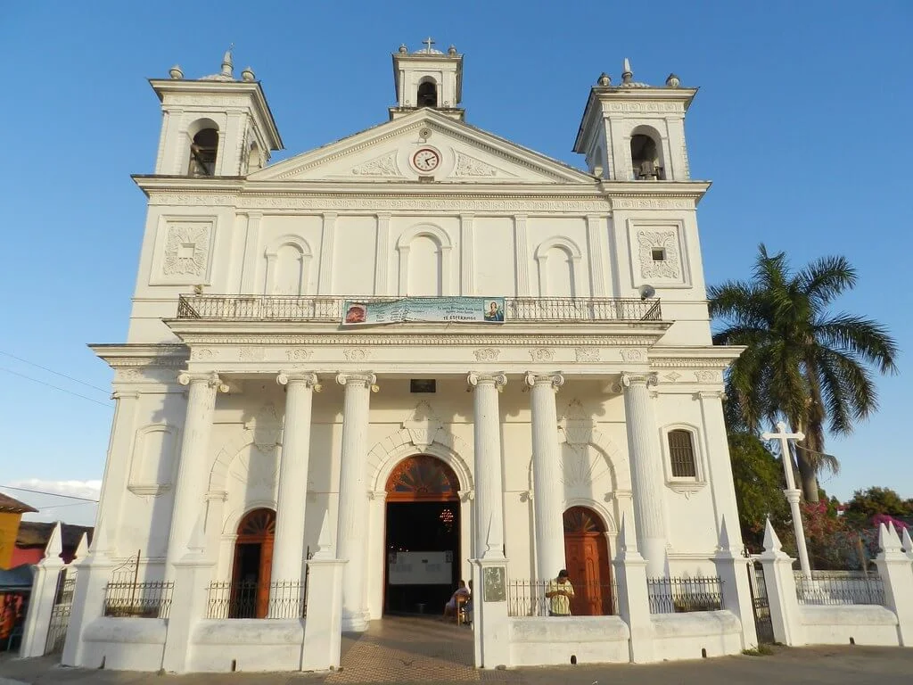 Suchitoto, Salvador