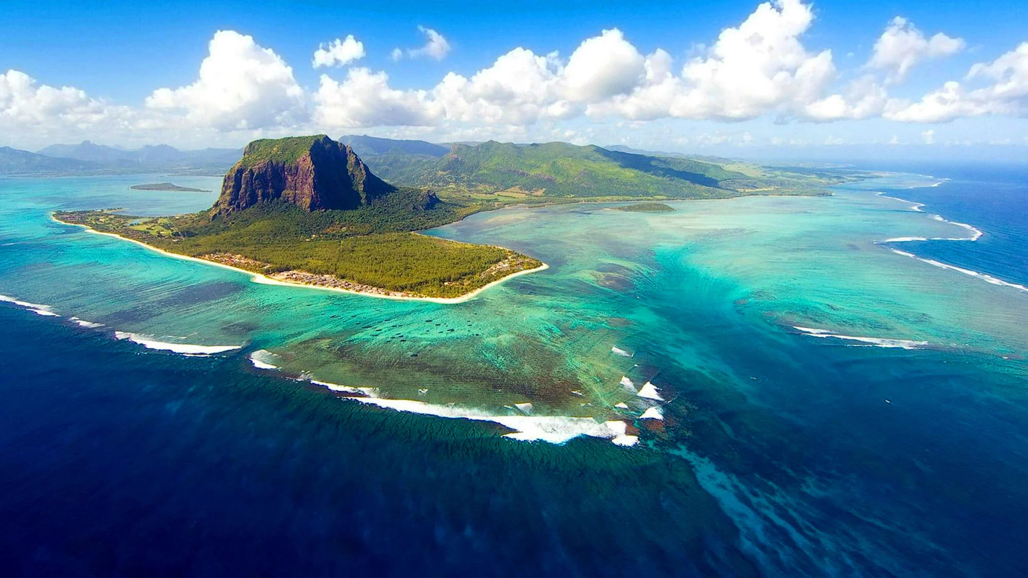 Underwater Waterfall, Maurice