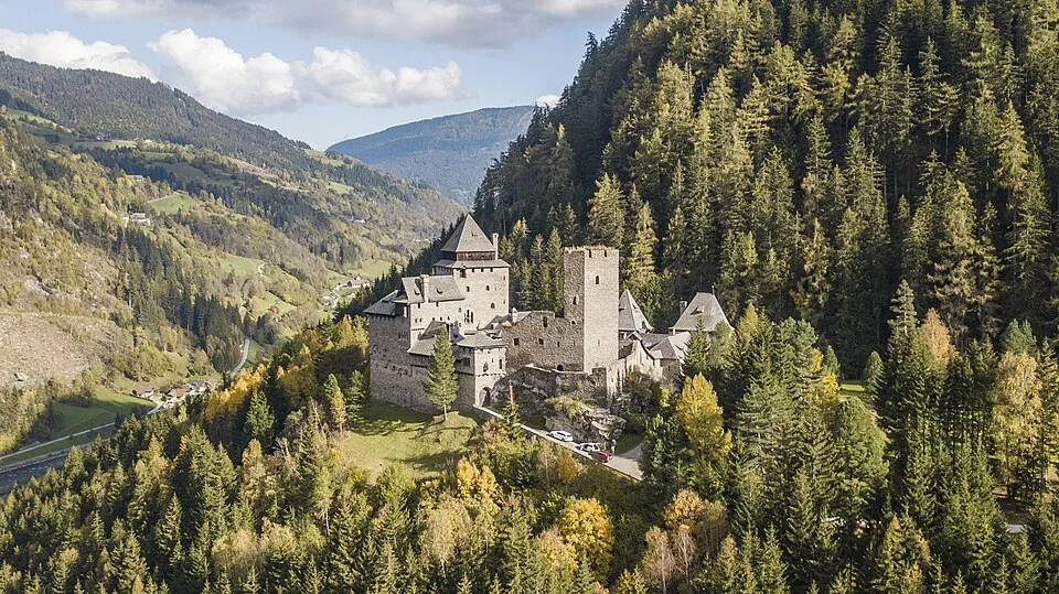Château de Finstergrün, Autriche