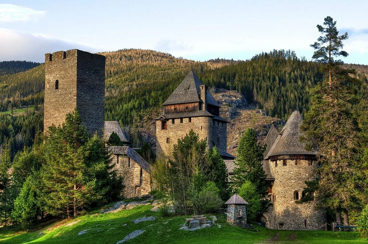 Château de Finstergrün, Autriche