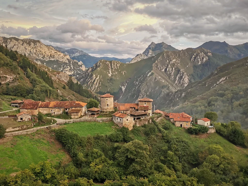 Bandujo, Espagne