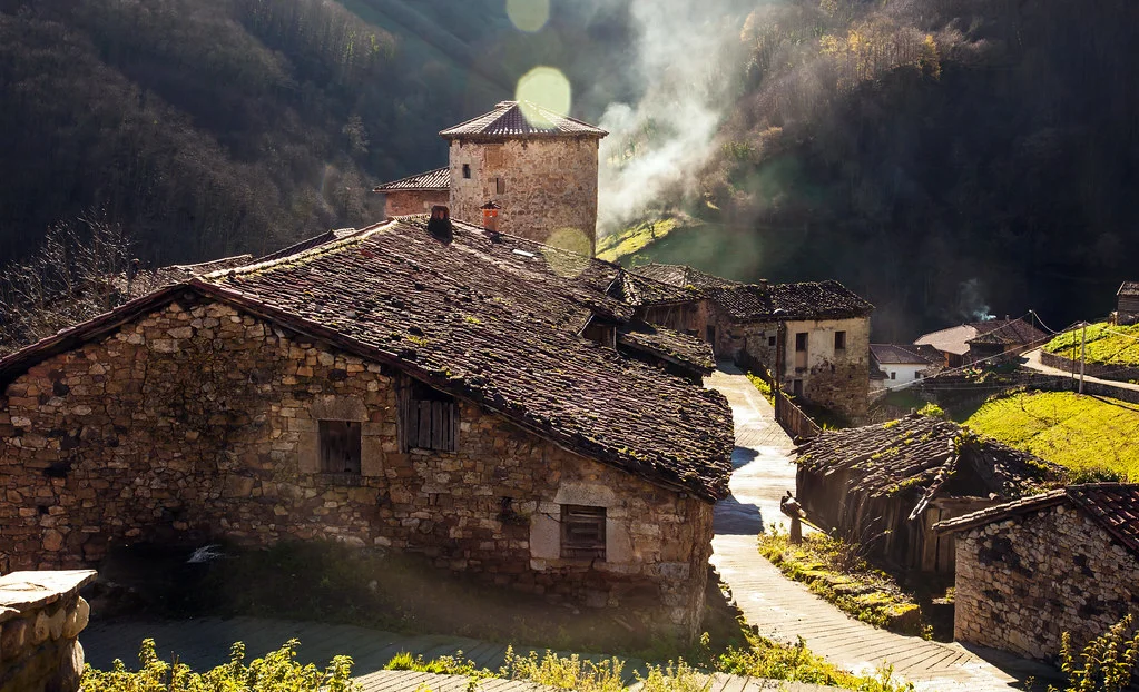 Bandujo, Espagne