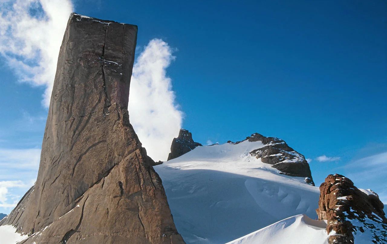 Holtanna Peak, Antarctique