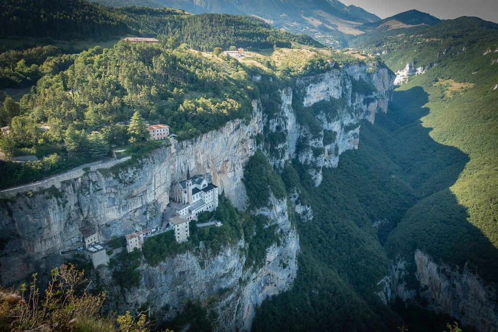 Sanctuaire della Madonna della Corona, Italie
