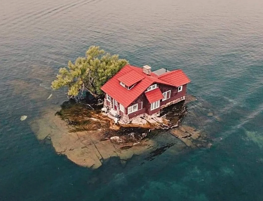 Just Room Enough Island, États-Unis