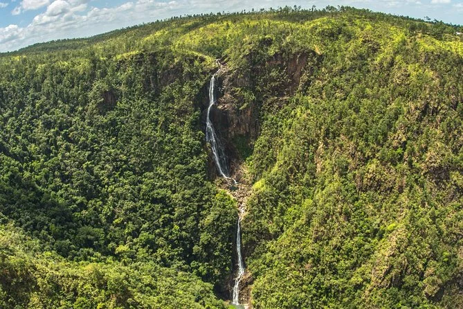 1000 Foot Falls, Belize