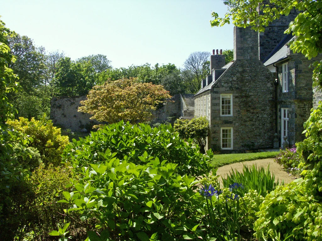 La Seigneurie, Angleterre