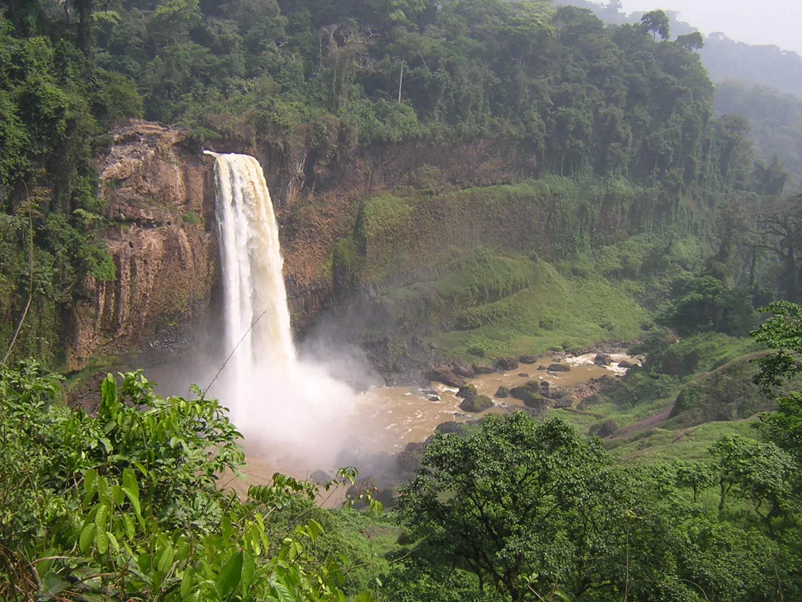 Chutes d'Ekom, Cameroun