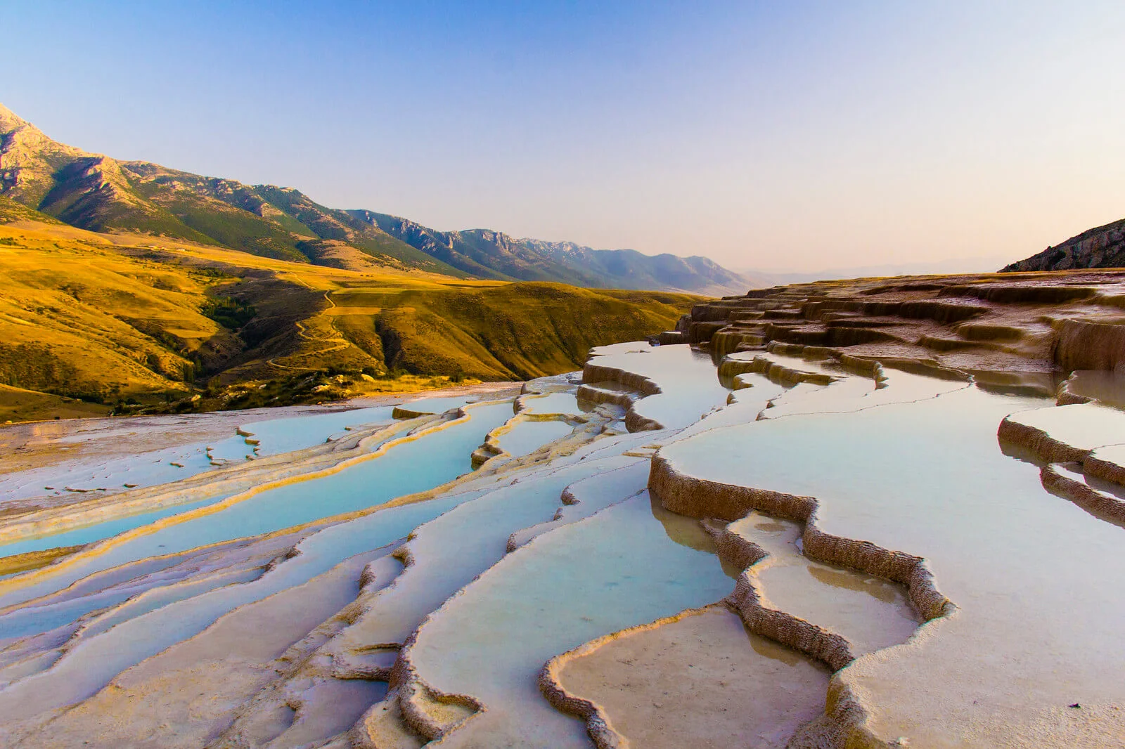Badab-e Surt, Iran