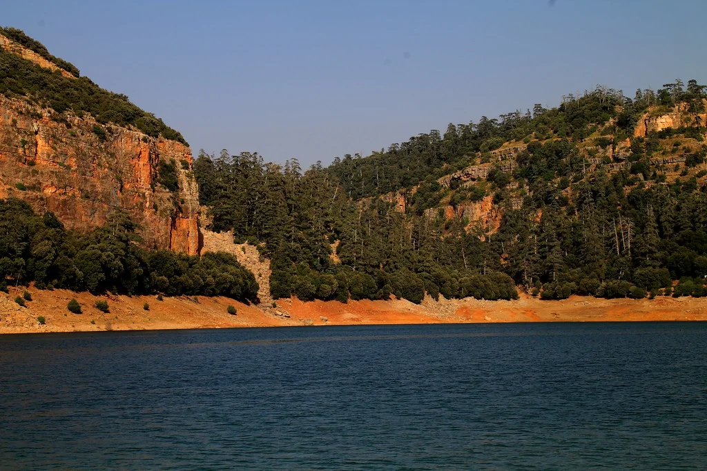 Aguelmam Azegza, Maroc