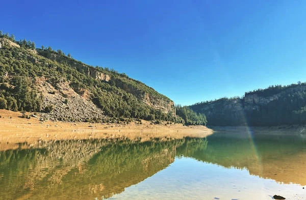 Aguelmam Azegza, Maroc