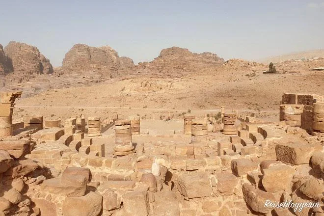 Grand Temple (Pétra), Jordanie