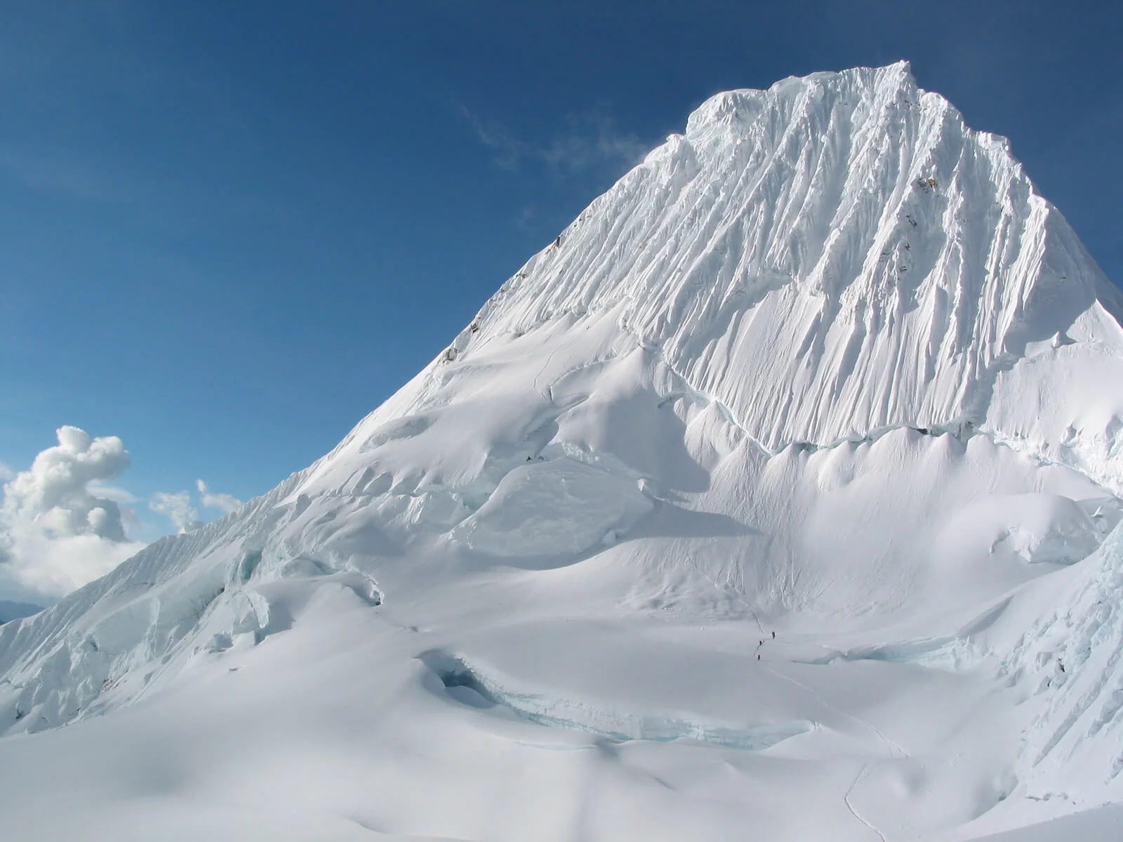 Alpamayo, Pérou