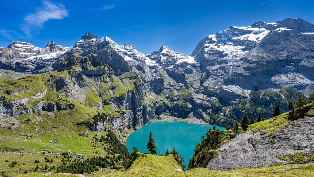 Lac d'Oeschinen, Suisse