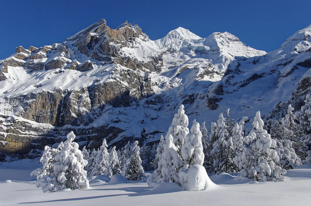Lac d'Oeschinen, Suisse