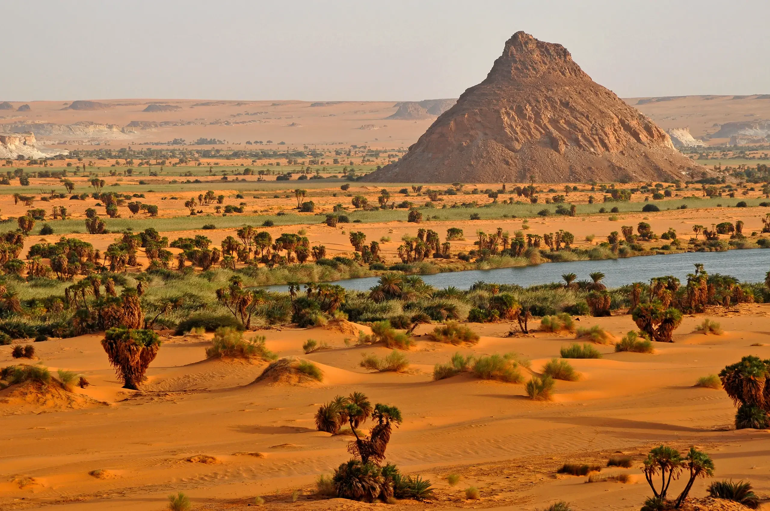 Massif du Tibesti, Libye, Libye, Tchad, Tchad
