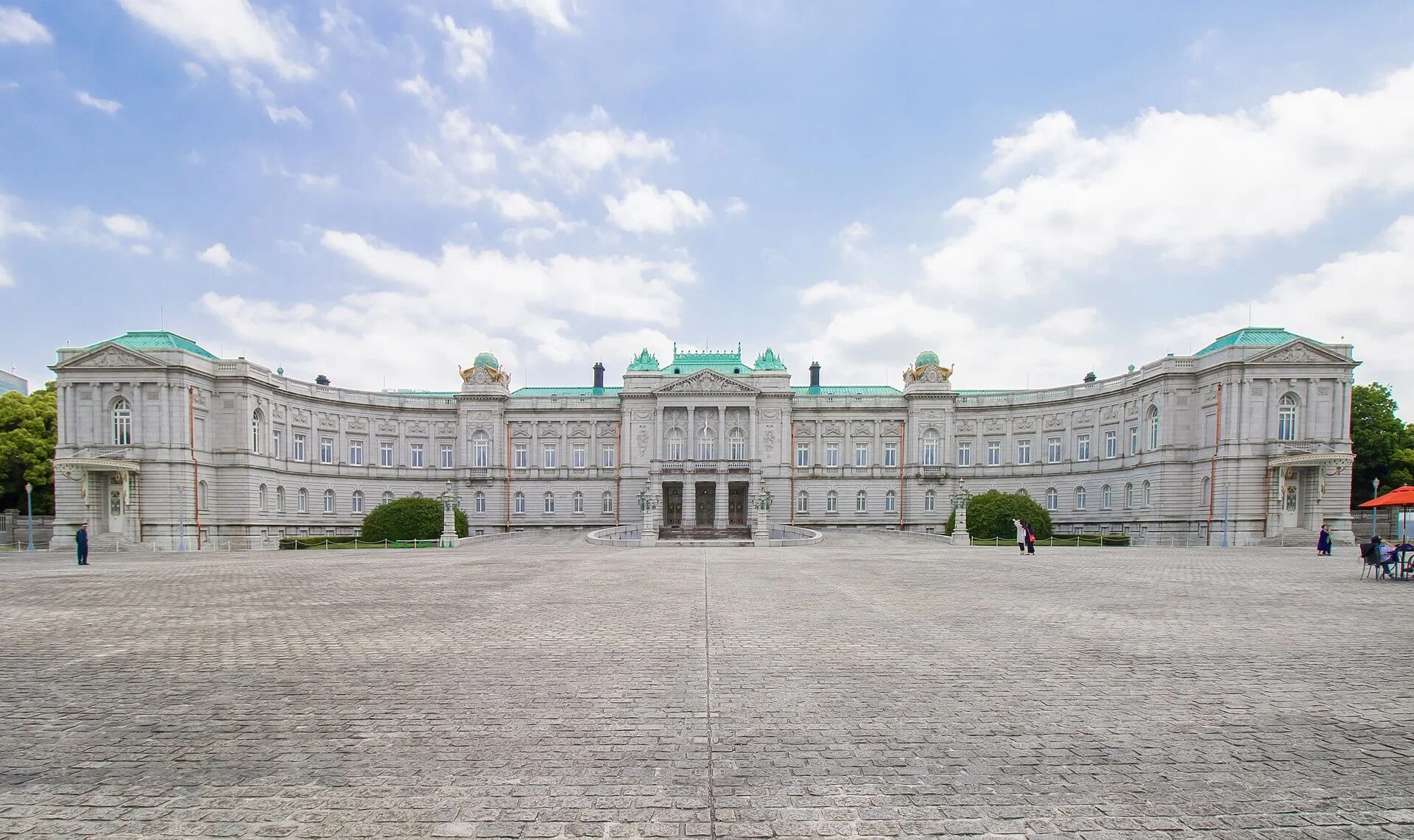 Palais d'Akasaka, Japon