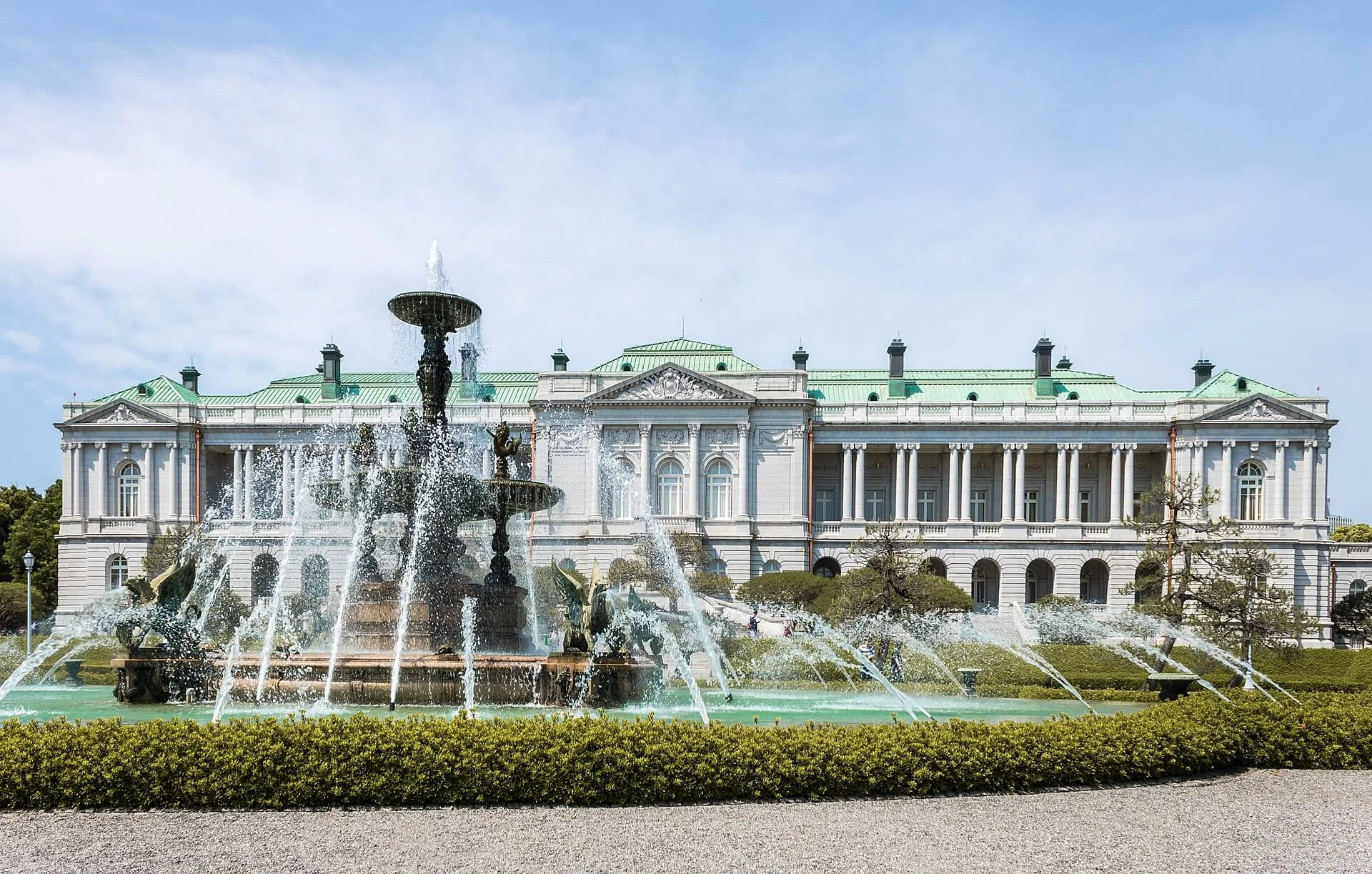 Palais d'Akasaka, Japon