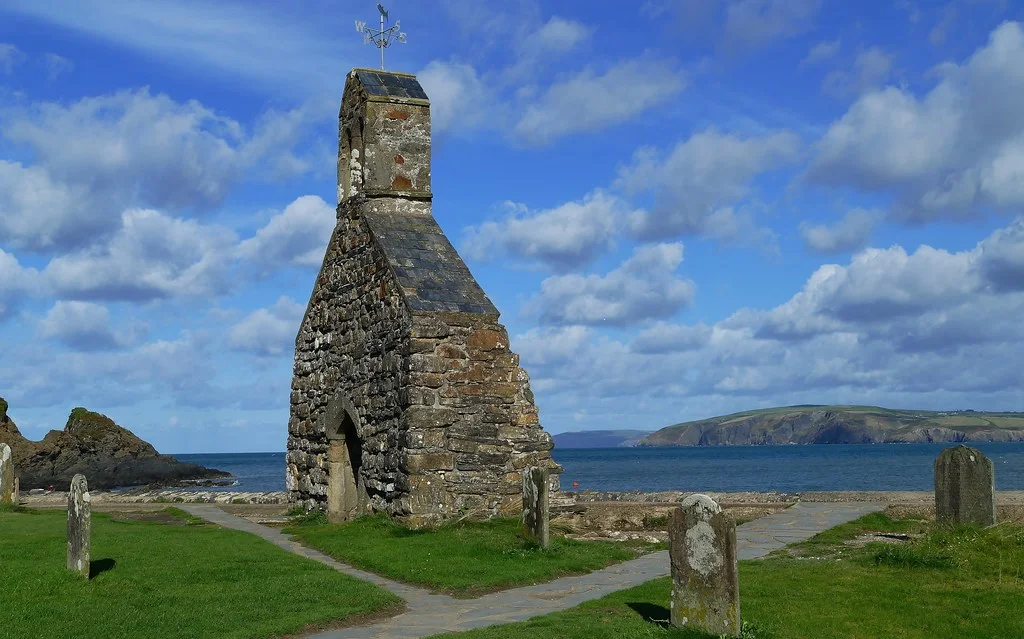 Cwm-yr-Eglwys, Pays de Galles