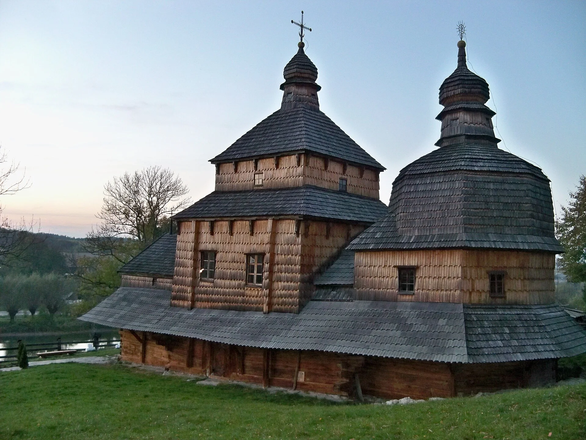 Église de la Descente-du-Saint-Esprit de Potelych, Ukraine