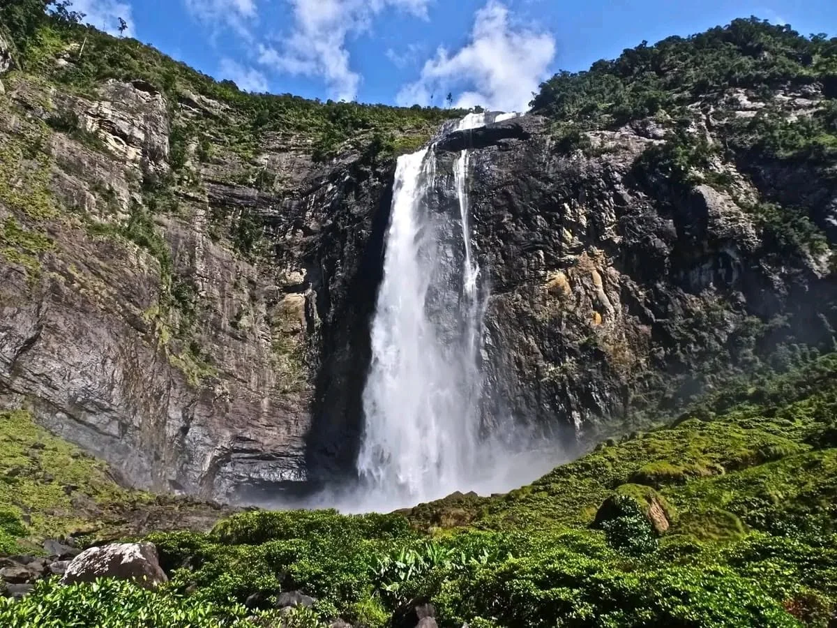 Cascade de Sakaleona, Madagascar