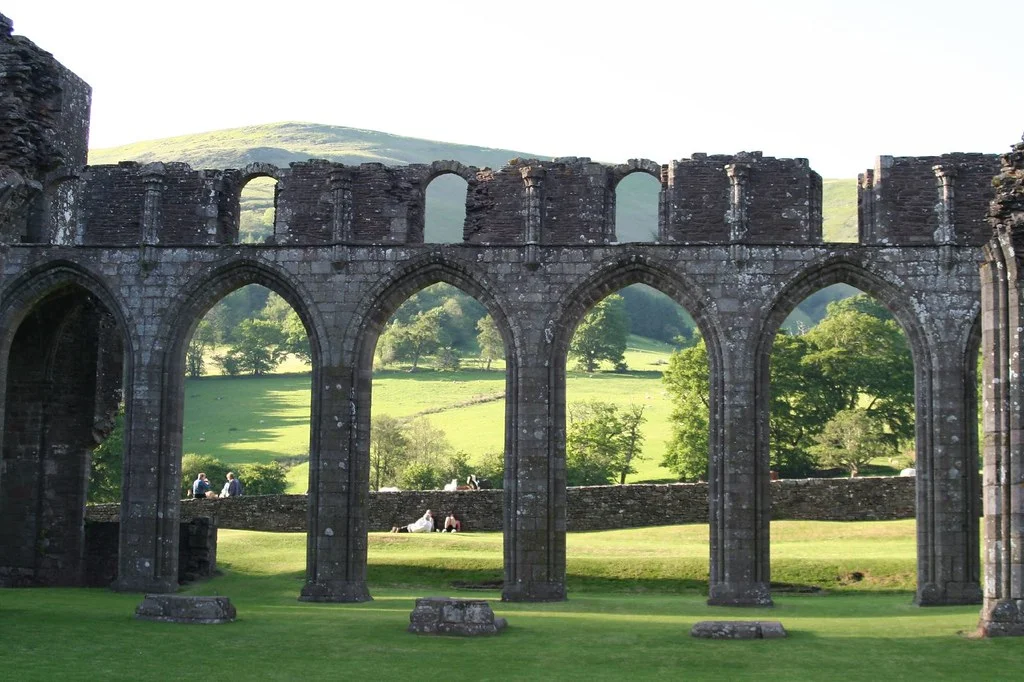 Llanthony Priory, Pays de Galles