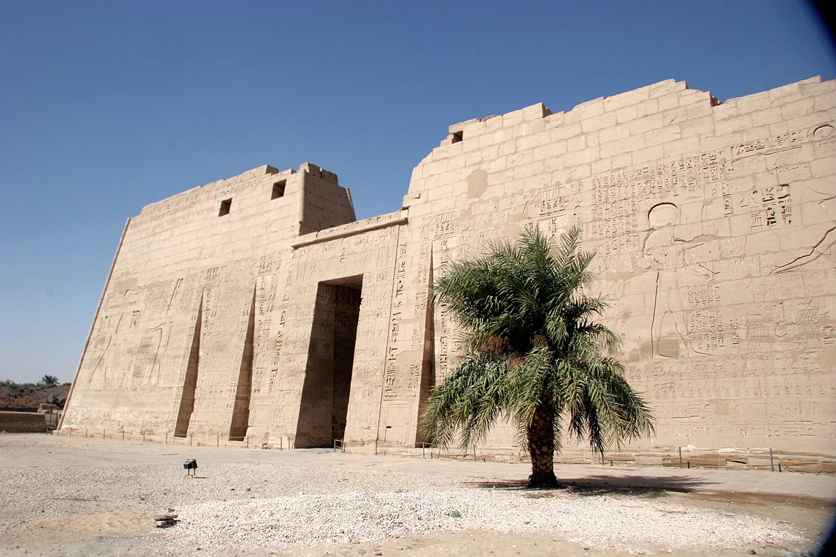 Temple des millions d'années de Ramsès III, Égypte