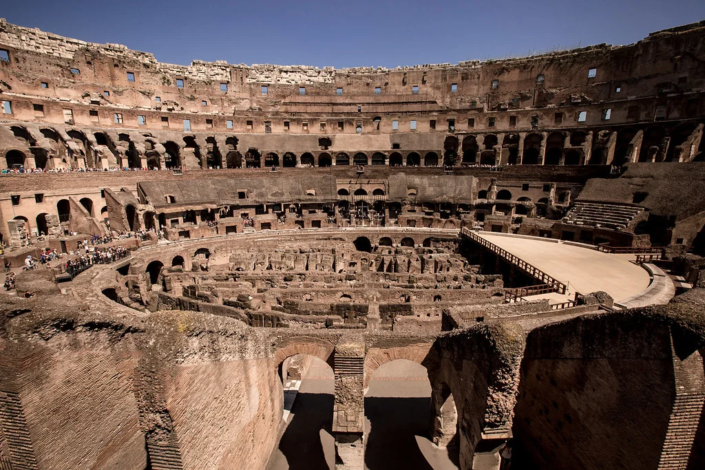 Colisée, Italie