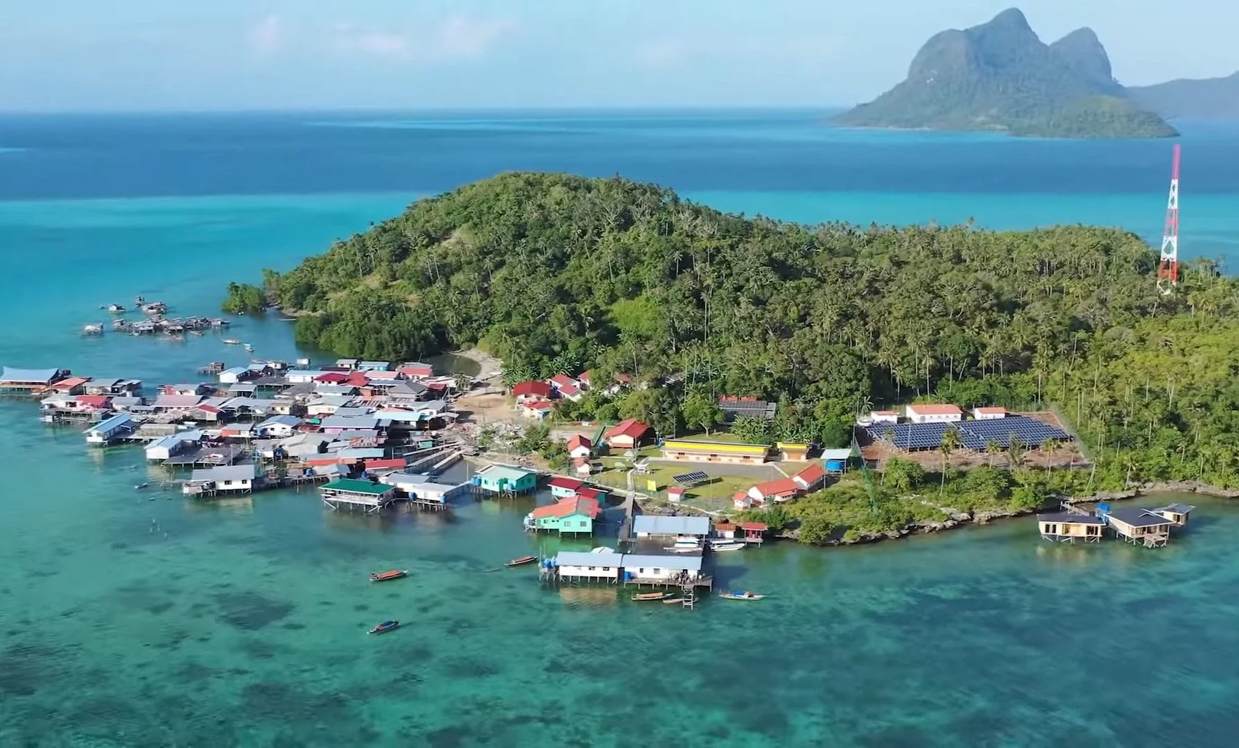 Pulau Salakan, Indonésie