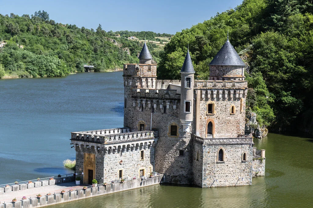 Château de La Roche (Saint-Priest-la-Roche), France
