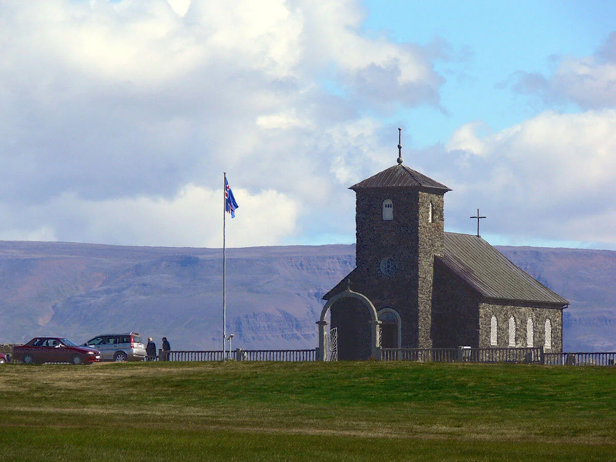 Thingeyrakirkja, Islande