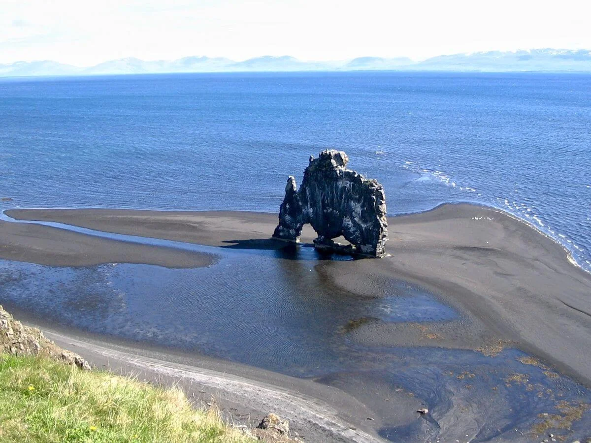 Hvitserkur, Islande