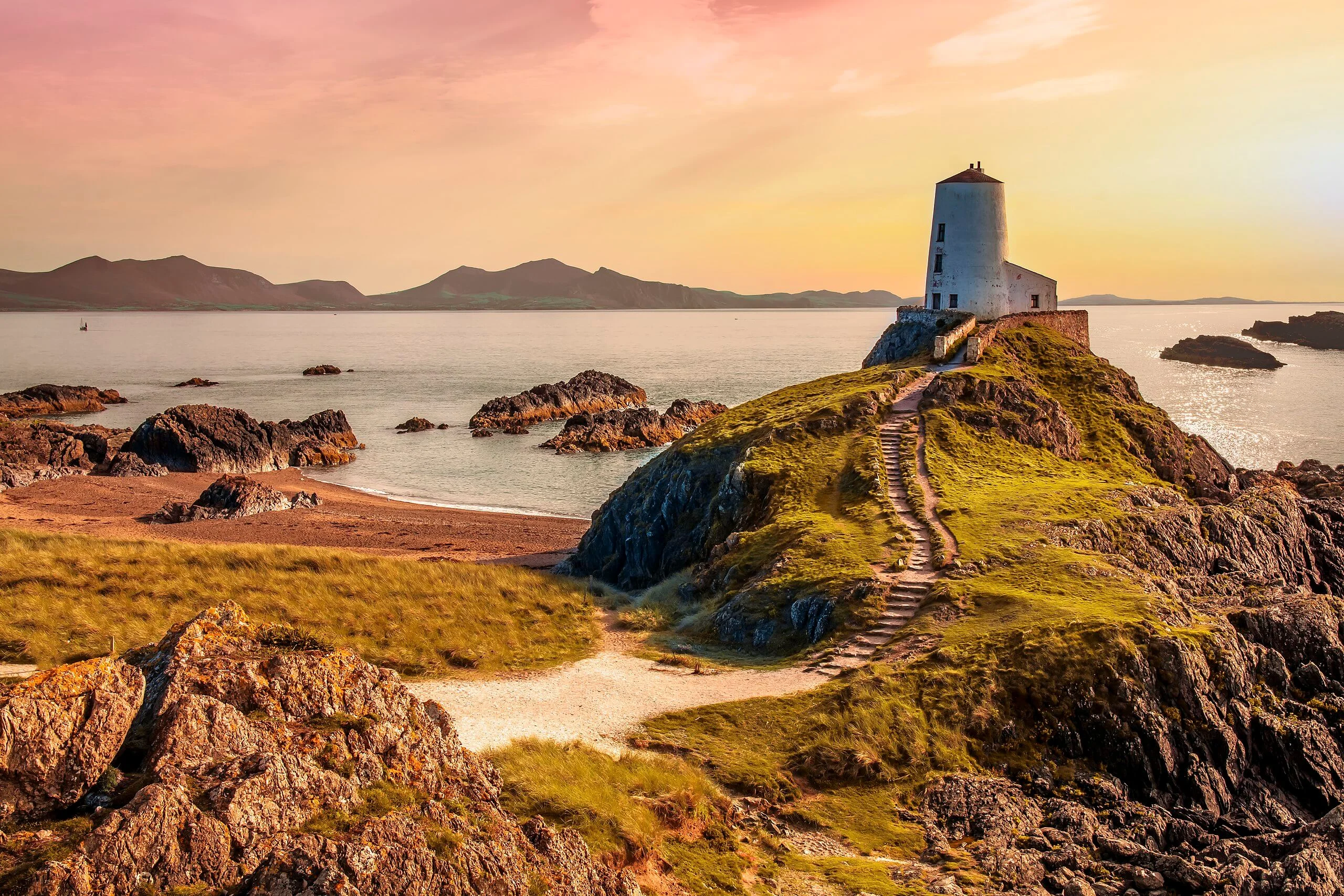 Phare de Tŵr Bach, Pays de Galles