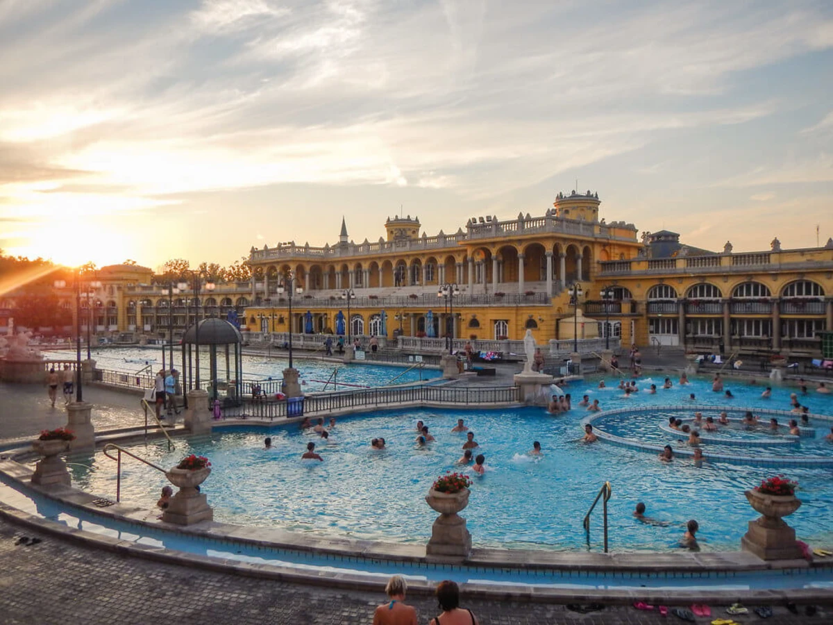 Thermes Szechenyi, Hongrie