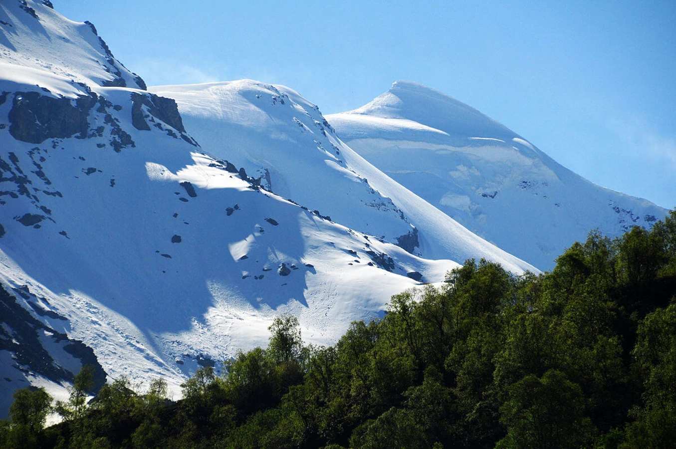 Pic Tetnouldi, Géorgie