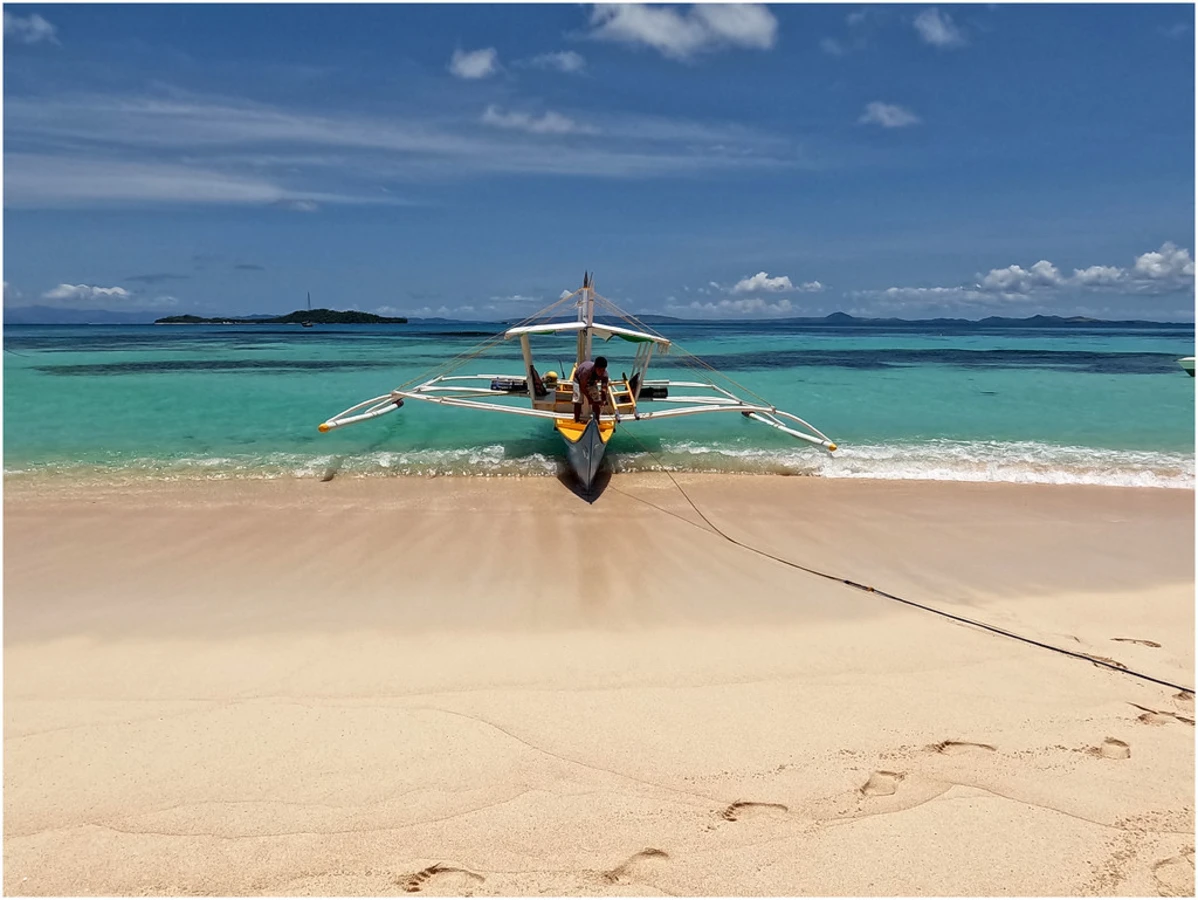 Mam-on Island, Philippines