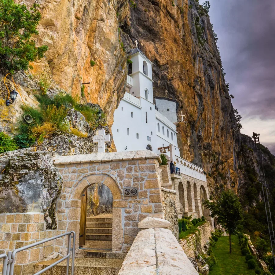 Monastère d'Ostrog, Monténégro